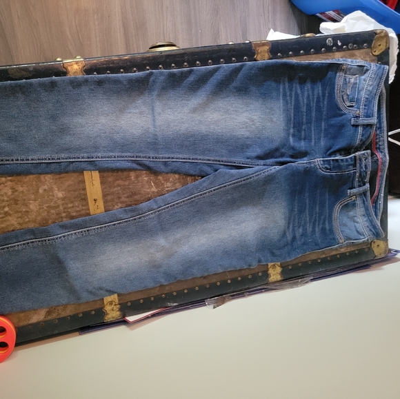 Jeans - Picture 2 of 4